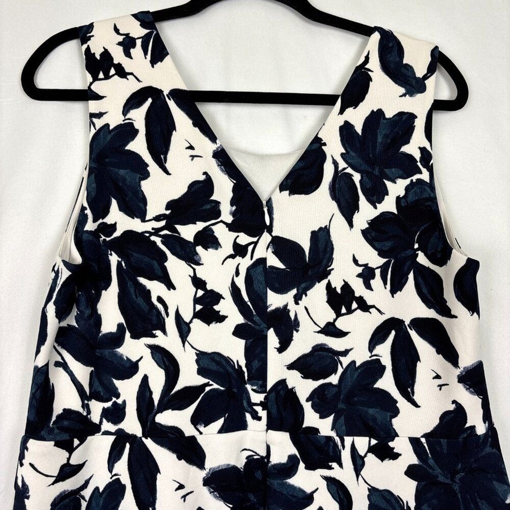 41‎ Hawthorn Dress Women's Size 1X White Navy Blue Floral Fit & Flare Sleeveless - Picture 5 of 15